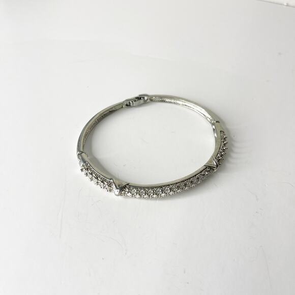 Vintage Avon Bracelet Rhinestone Bangle Silver Tone 80s Glam Jewelry Fashion - Picture 10 of 16